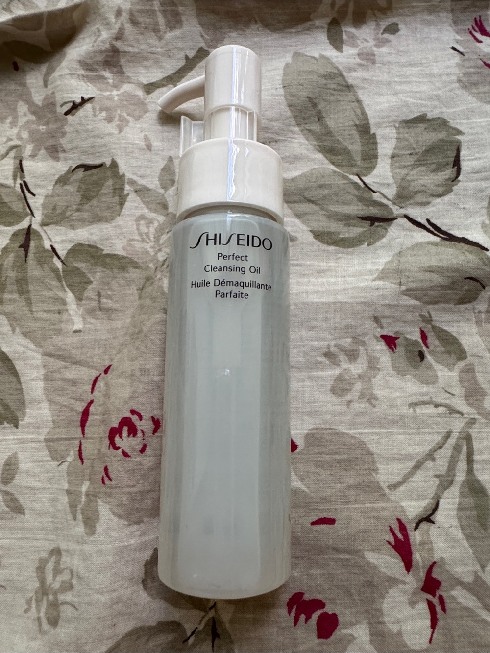 Shiseido Perfect Cleansing Oil - Pale Blue Bottle with White Pump